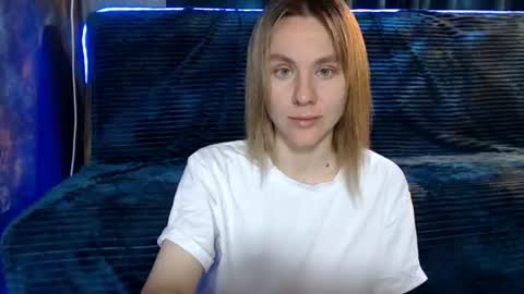 Snapshot of baby_kitte chatting on July 10, 8:18 am baby_kitte online show from July 10, 8:18 am