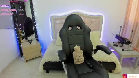 Dulce  Stefa  online show from January 1, 1:48 pm