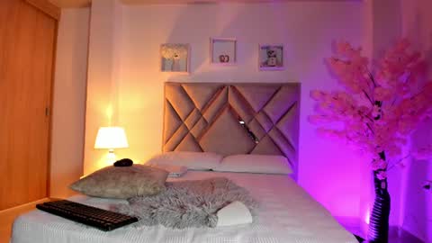 baby_noaht online show from August 4, 2:15 am