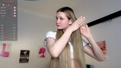 Ruth online show from November 1, 8:44 pm