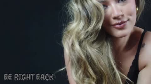 Snapshot of baby_sammyy chatting on December 5, 6:48 pm Baby Sammyy online show from December 5, 6:48 pm