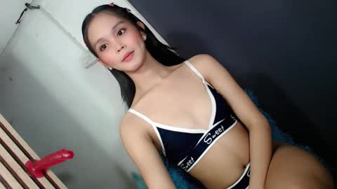 Snapshot of baby_zoexx chatting on September 10, 10:21 pm baby_zoexx online show from September 10, 10:21 pm