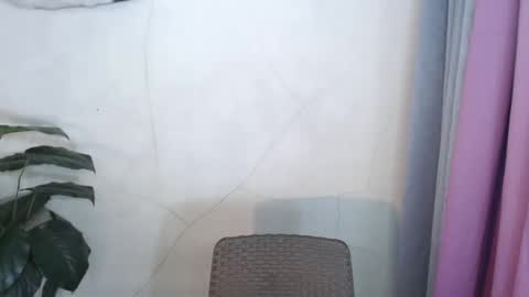 Snapshot of babyamandaxx chatting on December 22, 2:19 am AMANDA online show from December 22, 2:19 am