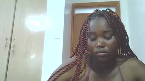 Snapshot of babyavil chatting on December 19, 9:00 pm babyavil online show from December 19, 9:00 pm