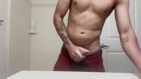 Snapshot of babydaddiii808 chatting on April 27, 9:46 pm DADDY online show from April 27, 9:46 pm