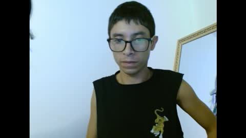 Snapshot of babydemonx chatting on October 3, 6:43 am babydemonx online show from October 3, 6:43 am