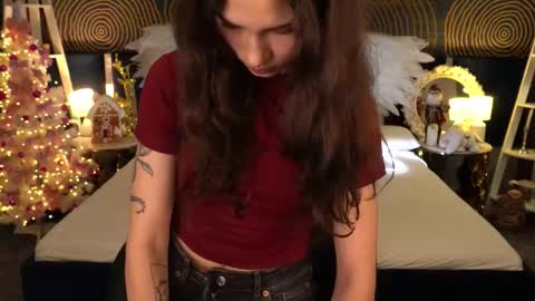 Sasha online show from December 17, 8:15 pm