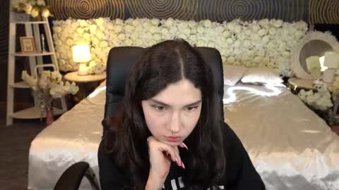 Sasha online show from February 2, 8:07 pm