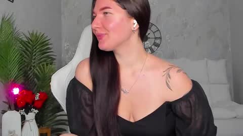 Sophia online show from October 7, 3:36 am