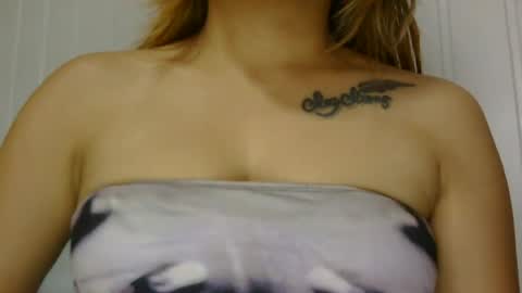 Snapshot of babyjj15 chatting on June 20, 6:49 am babyjj15 online show from June 20, 6:49 am