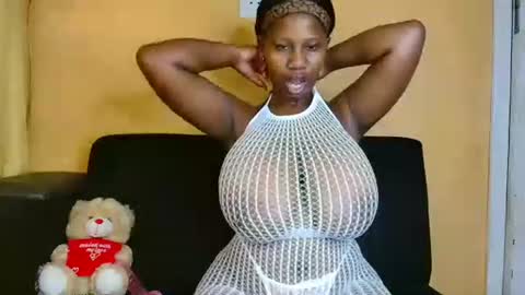 babyluciax online show from April 13, 4:40 am