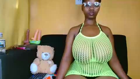 babyluciax online show from May 11, 12:22 pm