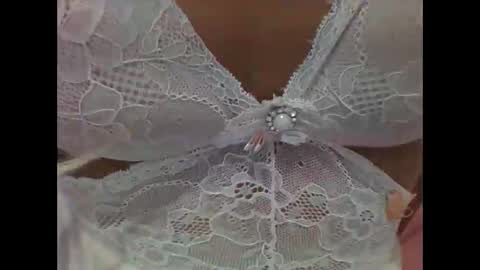 babyluna16 online show from March 7, 8:33 am