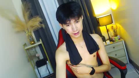 call me james online show from October 22, 3:23 pm