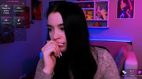 Snapshot of babymiadoll chatting on April 4, 7:22 pm Mia online show from April 4, 7:22 pm