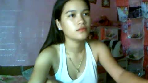 Snapshot of babypinaygirl chatting on June 19, 6:07 am babypinaygirl online show from June 19, 6:07 am
