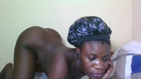 PRISCILLAH online show from November 29, 10:35 pm