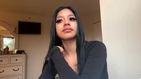 Snapshot of babyynaughty chatting on November 12, 11:14 pm babyynaughty online show from November 12, 11:14 pm