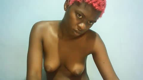 Snapshot of babyzuri chatting on January 13, 12:43 pm Zuri online show from January 13, 12:43 pm