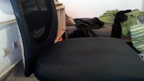 Snapshot of backinblack213 chatting on December 6, 3:33 pm Back in Black online show from December 6, 3:33 pm