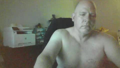 Snapshot of bad_boy4u2abuse chatting on July 13, 5:38 pm bad_boy4u2abuse online show from July 13, 5:38 pm