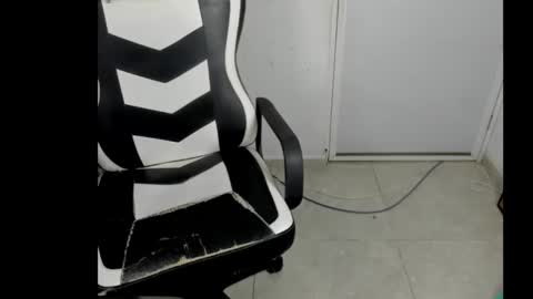 Snapshot of bad_boy_master_findom chatting on February 28, 11:28 pm bad_boy_master_findom online show from February 28, 11:28 pm