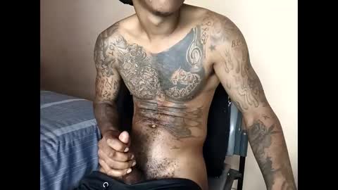Snapshot of bad_dawgg chatting on May 26, 12:56 pm rastafaria online show from May 26, 12:56 pm