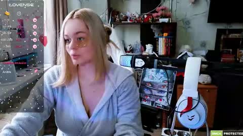 Snapshot of bad_girl009 chatting on February 24, 10:57 am Lin online show from February 24, 10:57 am