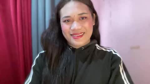 AMARA - FOLLOW ME AND THUMBS UP online show from March 1, 11:07 pm