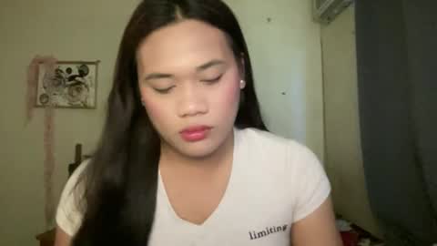 AMARA - FOLLOW ME AND THUMBS UP online show from April 15, 1:56 am