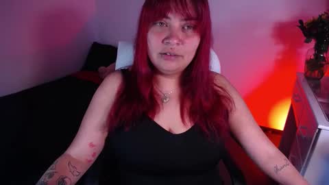 Snapshot of bad_scarlett1 chatting on October 18, 12:02 am Scarlett online show from October 18, 12:02 am