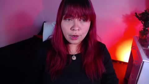 Snapshot of bad_scarlett1 chatting on October 20, 12:22 am Scarlett online show from October 20, 12:22 am