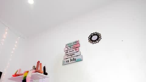 Victoria online show from November 11, 1:55 pm