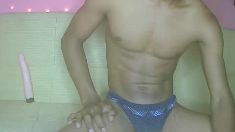 Snapshot of badaddo910342 chatting on January 10, 4:36 am badaddo910342 online show from January 10, 4:36 am