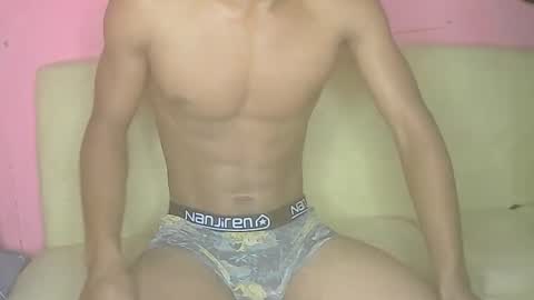 Snapshot of badaddo910342 chatting on February 8, 3:32 am badaddo910342 online show from February 8, 3:32 am