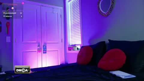 Alice online show from October 14, 6:20 pm