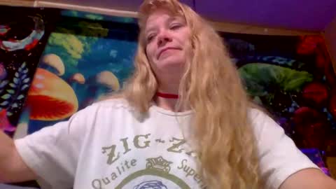 Badbitch520 online show from March 19, 7:12 am