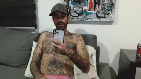 Snapshot of badcouple_ chatting on September 24, 12:36 am BadCouple  online show from September 24, 12:36 am