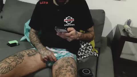 BadCouple  online show from December 22, 2:08 am