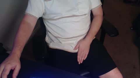 baddaddy77 online show from January 6, 4:16 am