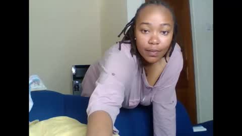 baddie_bunnie online show from May 16, 6:43 am