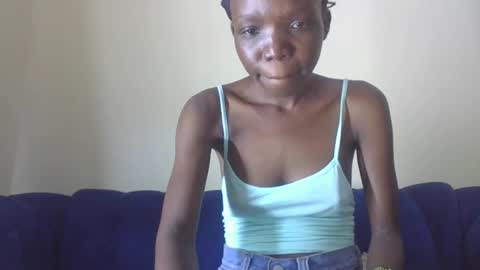 Snapshot of baddie_floxxy chatting on February 4, 6:58 pm baddie_floxxy online show from February 4, 6:58 pm