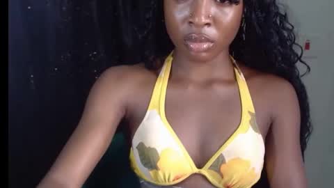 baddiebitchx online show from May 14, 10:33 am