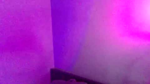 Snapshot of baddiejess618433 chatting on December 13, 9:46 am baddiejess618433 online show from December 13, 9:46 am