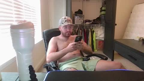 Snapshot of baddydaddy23 chatting on September 28, 9:42 pm Jon online show from September 28, 9:42 pm