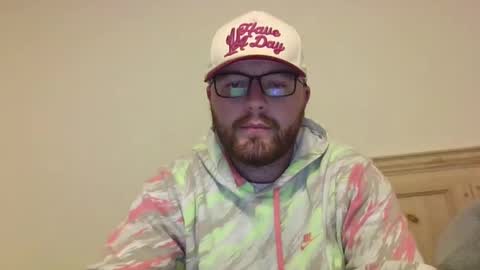 Snapshot of baddydaddy23 chatting on November 5, 3:06 am Jon online show from November 5, 3:06 am