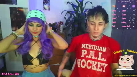 Snapshot of badeyes_crazylilgoat chatting on November 3, 9:48 pm Dan Lila online show from November 3, 9:48 pm