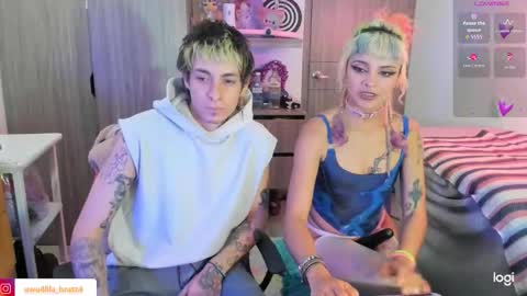 Snapshot of badeyes_crazylilgoat chatting on February 26, 4:22 am Dan Lila online show from February 26, 4:22 am