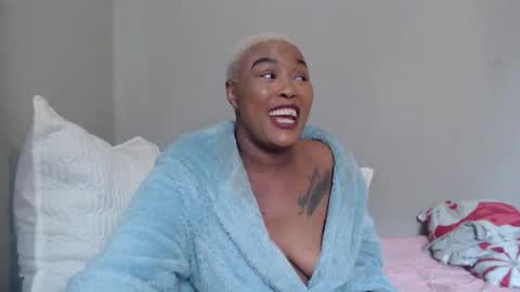 Snapshot of badfatass86 chatting on December 20, 12:34 pm BadFatAss86 online show from December 20, 12:34 pm