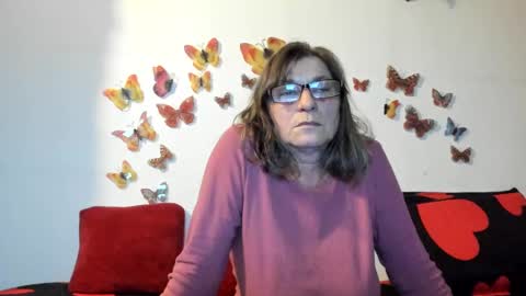 Gina online show from December 5, 3:28 pm